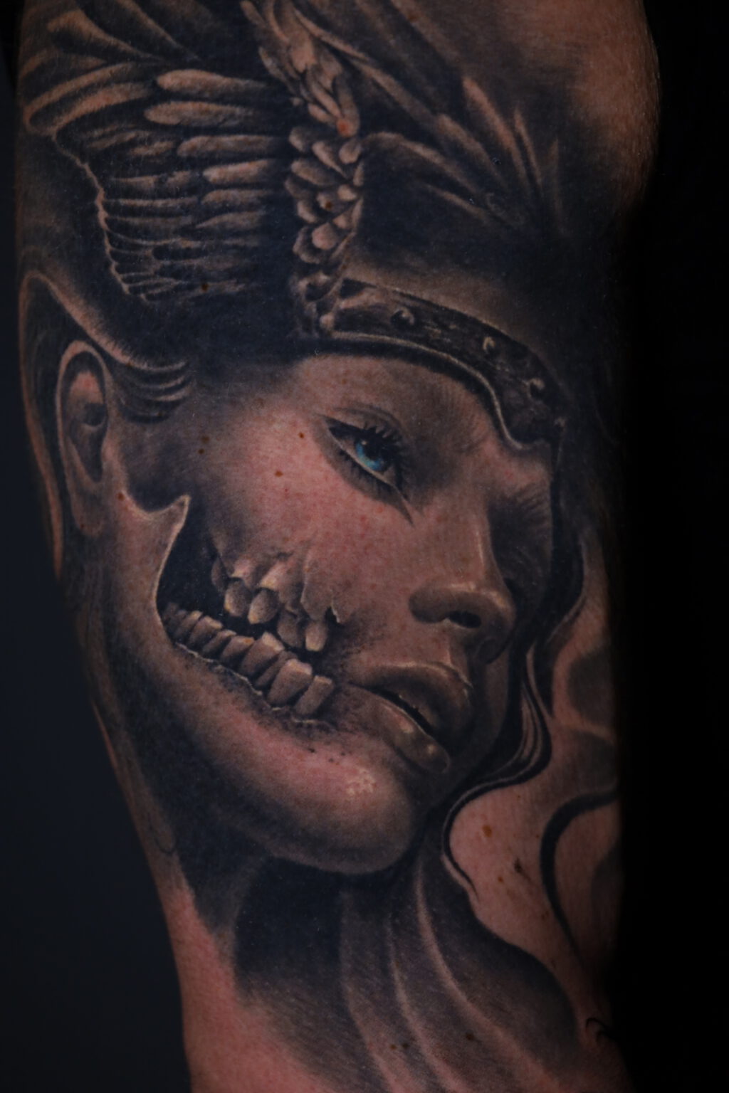 Photo-15-01-2021-21-56-03-1024x1536 Valkiria face Kluczyk tattoo