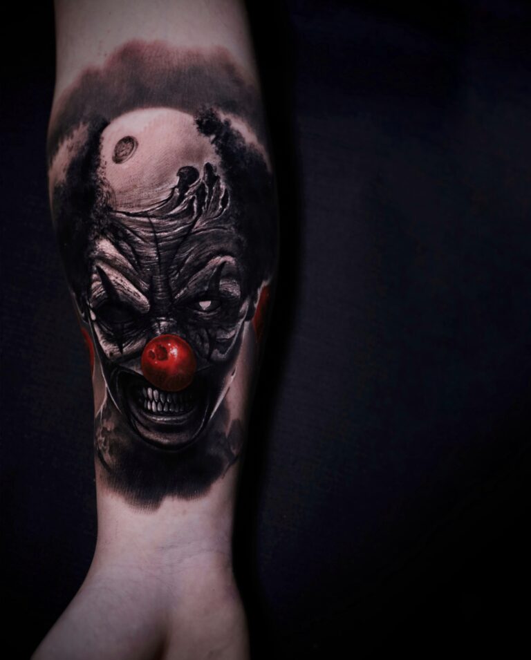 Photo-31-05-2021-20-54-15-01-01-768x955 Bartlomiej | Kluczyk - Deadly serious clown