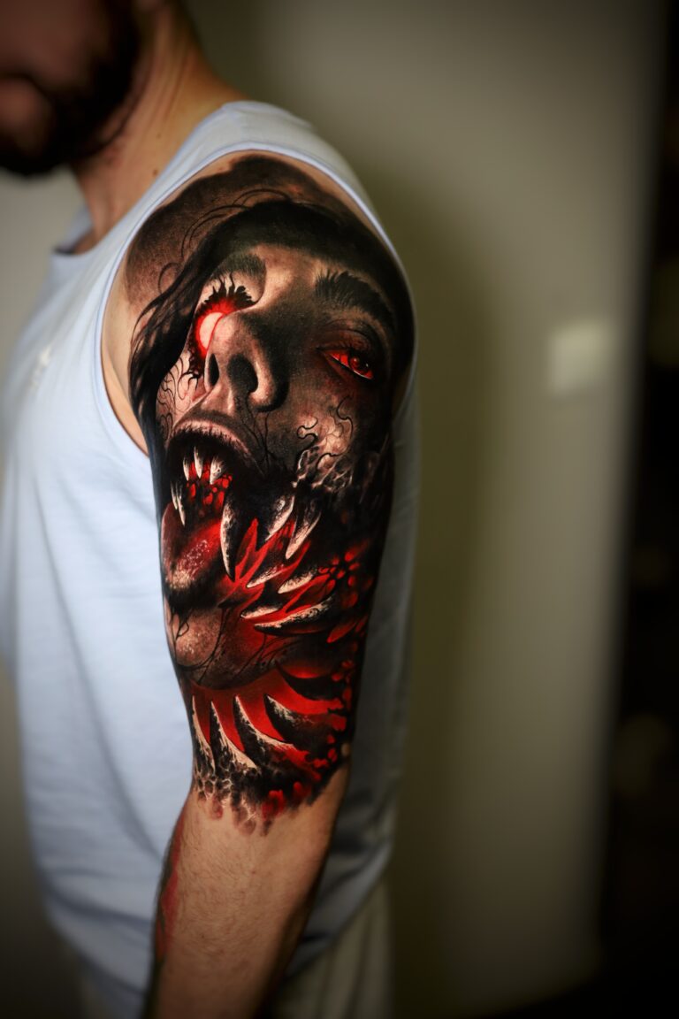 Photo-24-09-2023-20-06-19-01-768x1152 Bartlomiej | Kluczyk – Fangs, sharp teeth demon